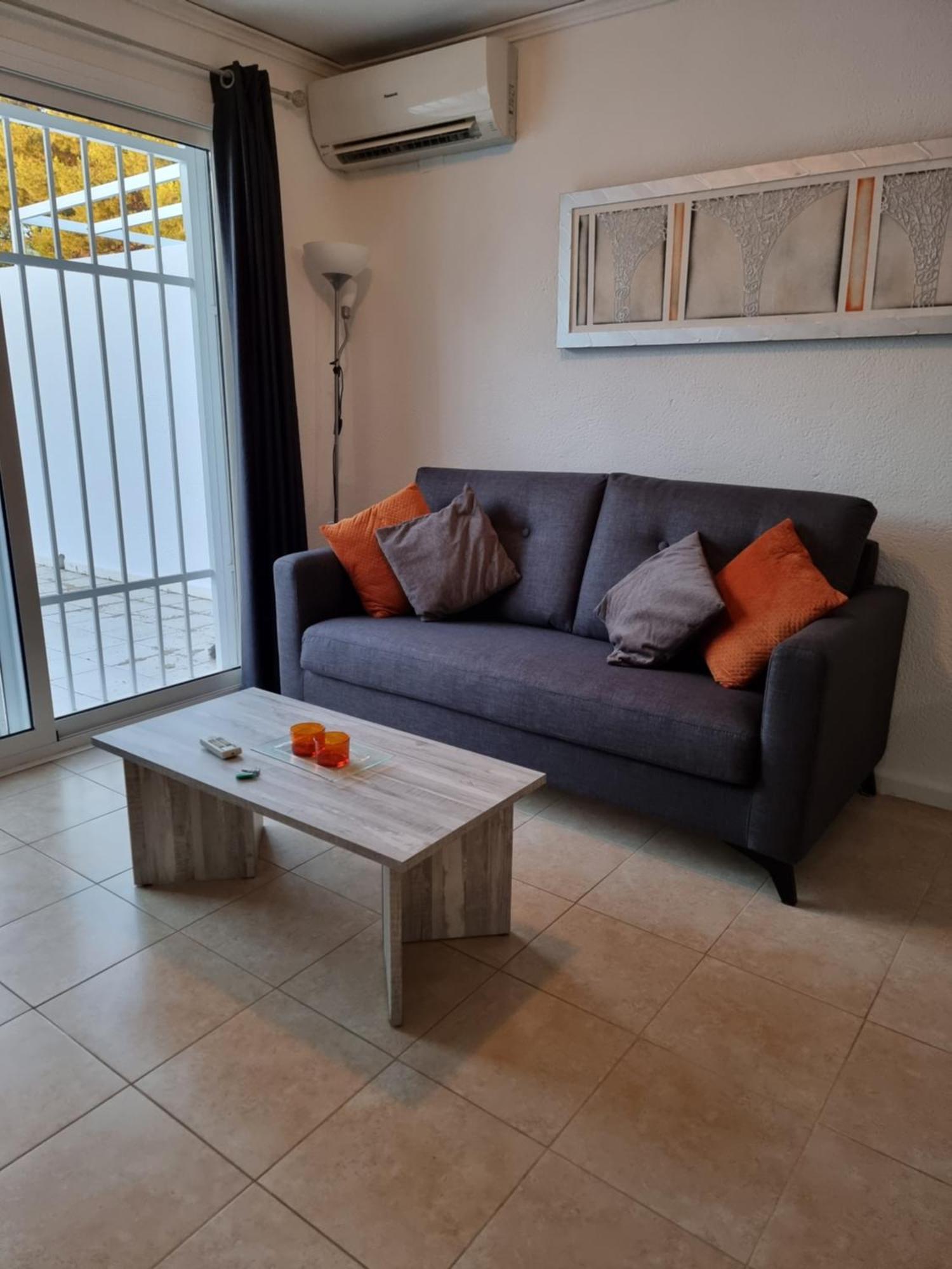 Immaculate And Modern 1 Bedroomed Apartment دينايا المظهر الخارجي الصورة